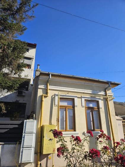 Locuinta Parter+185mp curte, renovata 2001, Braila Str. Plevna