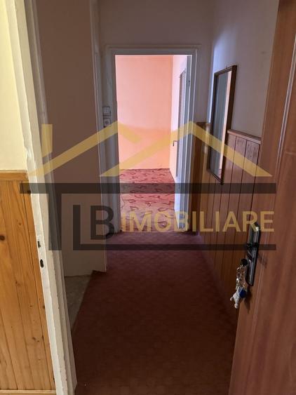 Apartament cu 2 camere, 39mp, Zona 7 noiembrie