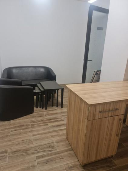 Inchiriere spatiu comercial, 6 incaperi, 133 mp, zona Cornitoiu