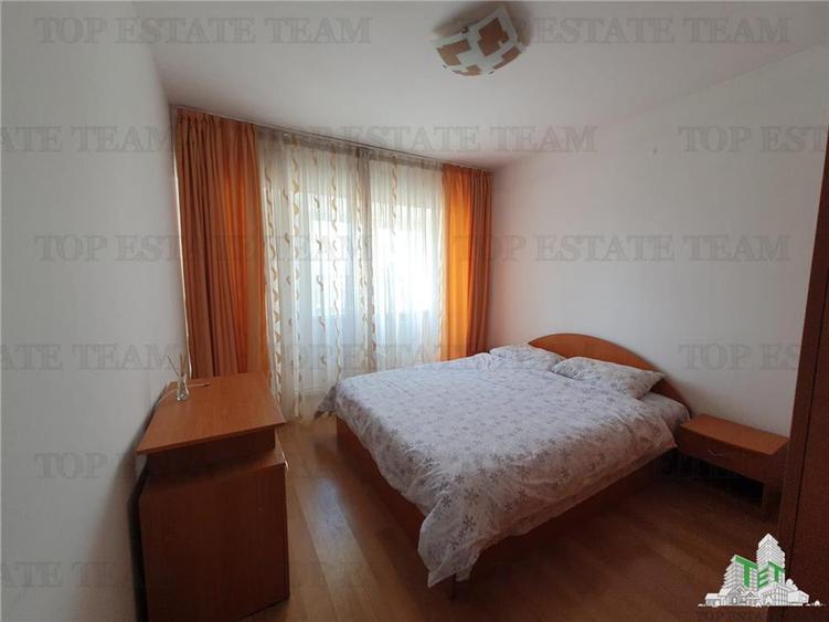 Apartament 4 Camere bloc Petromar in zona Gara Constanta