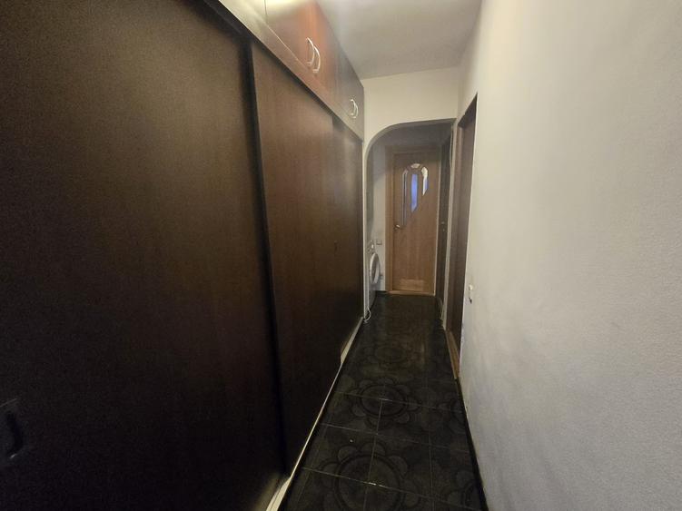 Apartament 3 camere 70mp,Esplanada Nicolina prima statie,et. 4 cu pod,cod:162419
