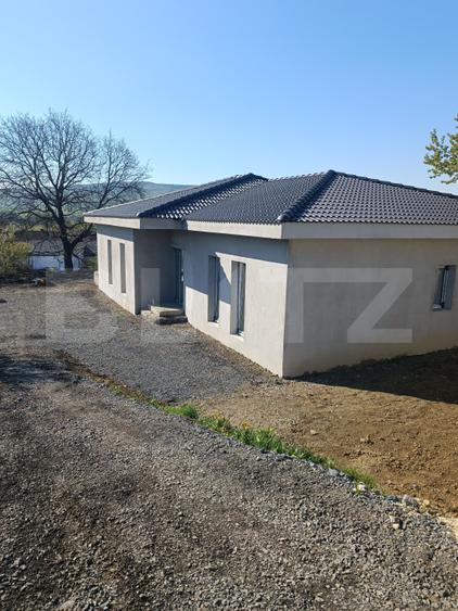 Casă parter | Livezile | Priveliște spre oraș | 125 mp utili | Teren 7 ari