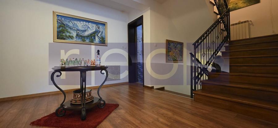VANZARE CASA 10 CAMERE | ZONA VATRA LUMINOASA