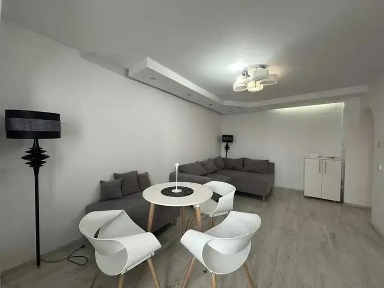 Apartament 2 camere decomandat, 56 mp, zona Nord Ploiești – Mutare Imediata
