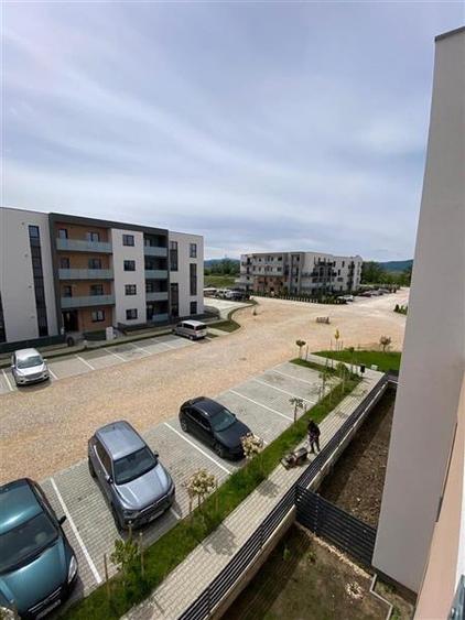 Inchiriem Apartament 2 Camere, Modern, Decomandat, Cristian