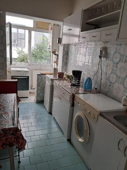 Apartament 3 camere mobilat, ultracentral lângă Sala Sporturilor, vedere la mare - 8