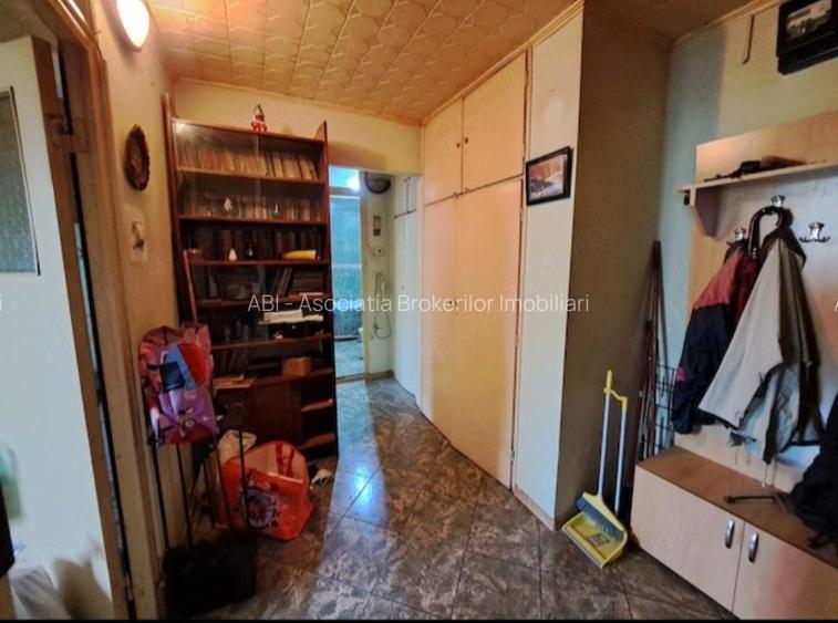 Dristor/Ramnicul Sarat,ap 2 camere,cf1 bloc 1983/92.000euro - 8