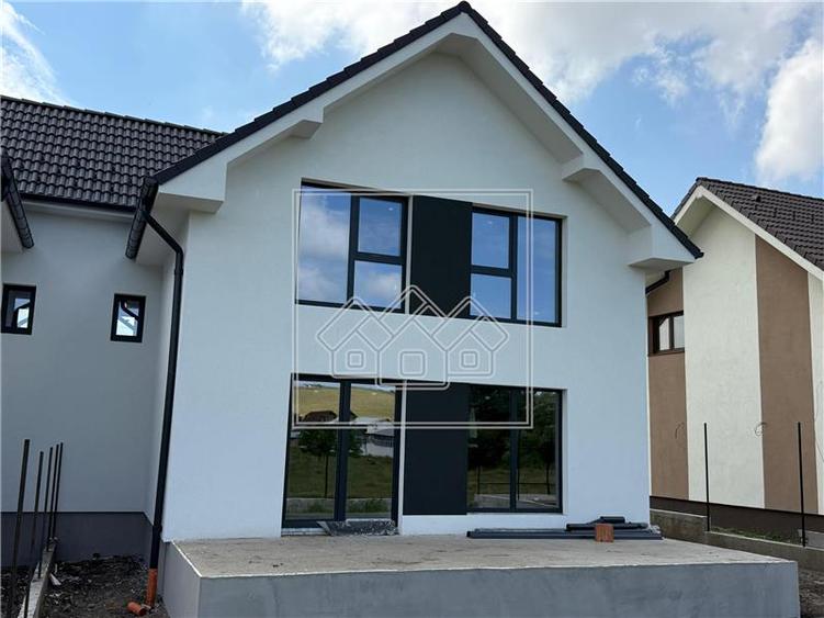 Casa in Sibiu - Sura Mare - 5 camere - teren 340 mp