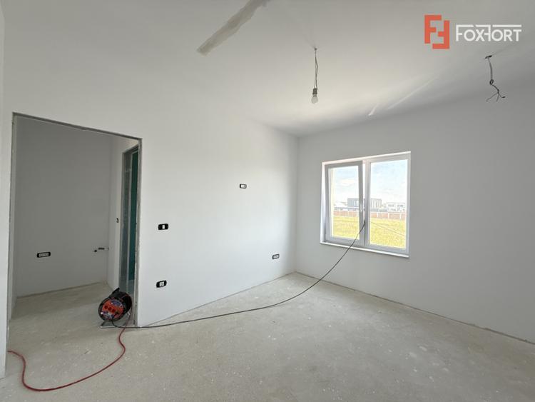 COMISION 0% Apartament cu 3 camere si terasa de 25 mp, etaj 1 - Torontalului