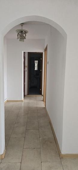 Vânzare apartament 3camere, micro 6 Târgoviște