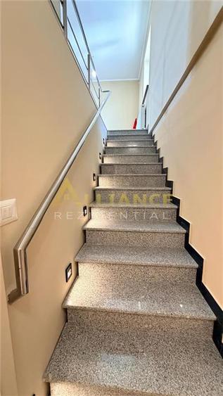Vila spatioasa cu 9 camere, foisor, magazie, curte amenajata complet