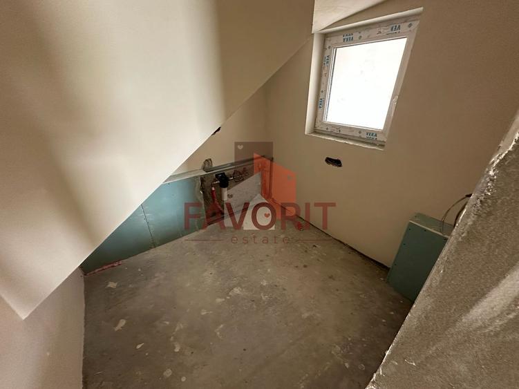 Duplex | 5 Camere | Parter+Etaj+Pod | Toate utilitatile | 3 Bai |
