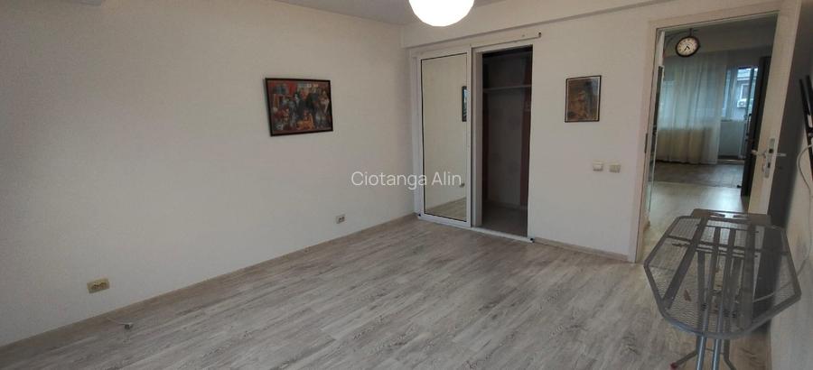 Apartament 3 camere PROPRIETAR / parcare subterană