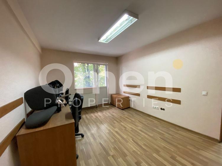 Apartament cu 2 camere, la etaj intermediar, situat Ultracentral