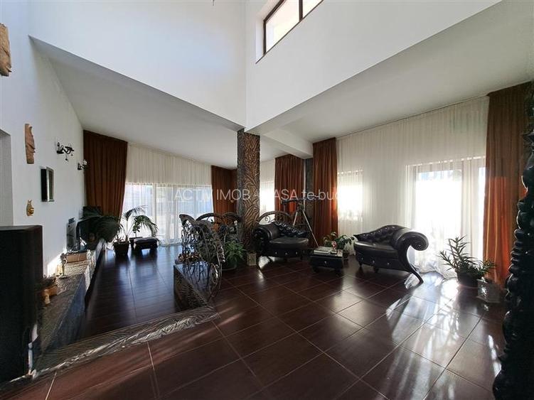 Casa cu piscina - Buftea - 8 camere - 4 bai - 620mp - 2500mp teren - 30