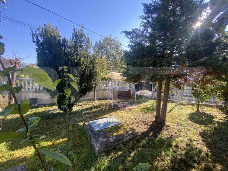 Casă spațioasă 350 mp utili, curte amenajată și garaj - 14