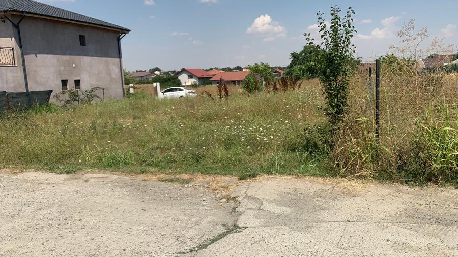 Teren intravilan de vanzare 400 MP