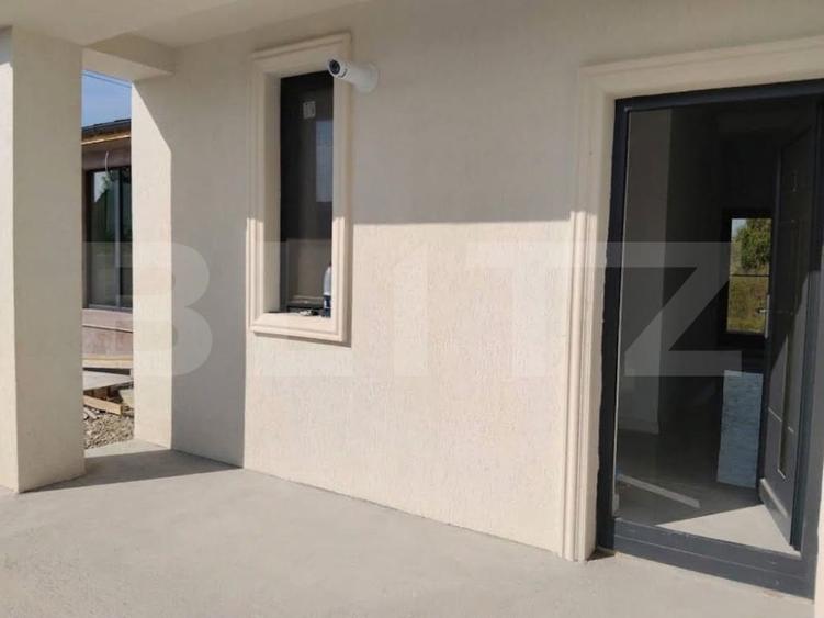 Casă tip duplex de închiriat – 136 mp, P+1, parcare și curte proprie