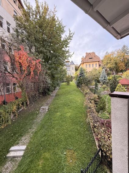 Apartament cu jacuzzi, 60 mp cu jacuzzi si terasa 16 MP, central