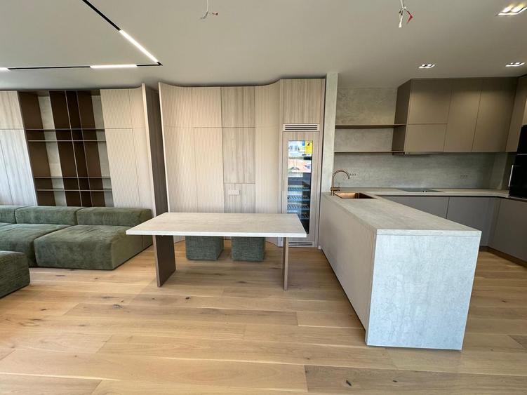 Apartament cu 4 camere, ready to move, zona Aviatorilor