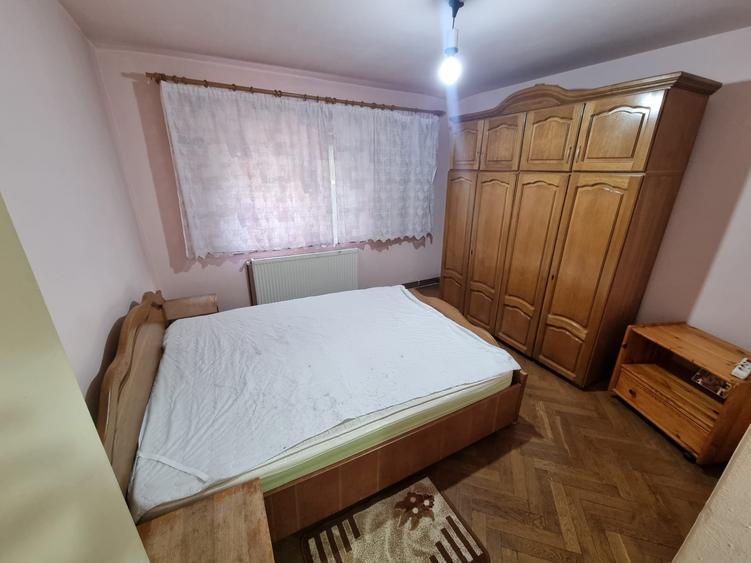 Apartament cu 2 camere, 55 mp – zona Tolstoi, etaj 1, 230 euro/lună