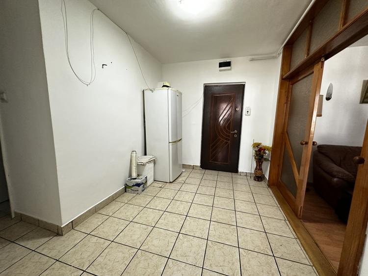 Apartament 3 camere | Decomandat | 62 mp. | Ampoi 3 | 2 Balcoane | Mobilat