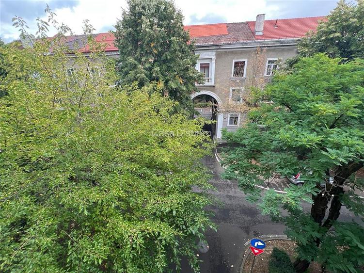 Apartament cu 3 camere si doua bai Zona N. Iorga - 2