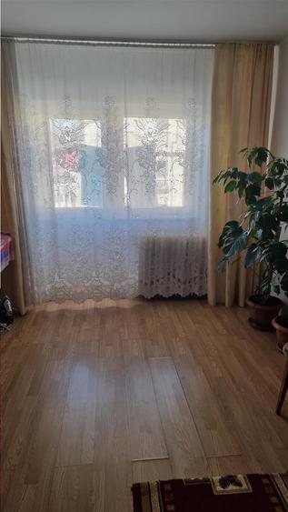 Apartament 3 camere, zona Centrala