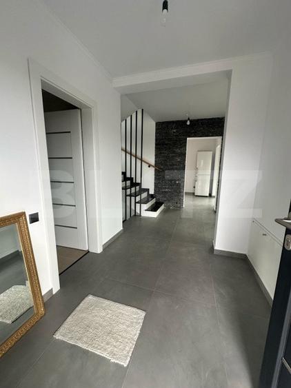 Casa individuala, 4 camere, 3 bai, garaj, zona Beta Residence
