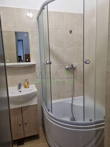 Apartament 2 camere de închiriat în Piața Sfatului, Centrul Istoric