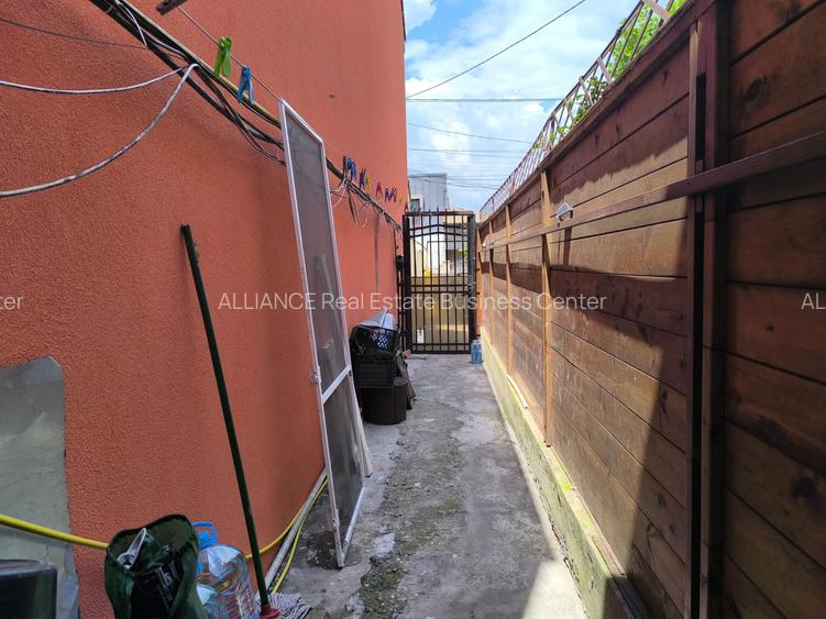 CENTRU - Casa solida cu etaj ,la pret de apartament ! - 20