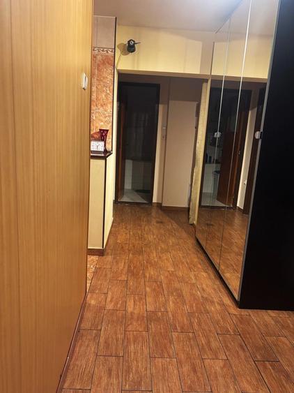 APARTAMENT 3 CAMERE 4/8 83 MP BL 1991 MONOLIT 5 MINUTE METROU VEDERE MIXTA