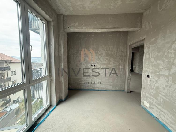 Apartament 2 camere, bloc nou, balcon, zona VIVO!