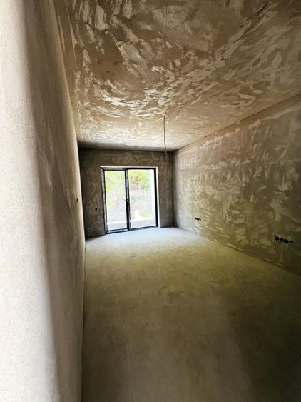 Casa individuala , 146 mp utili , 400 mp teren liber , in zona Tauti