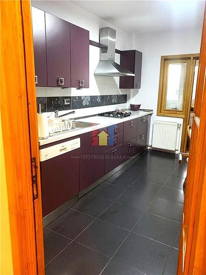 DUPLEX imens , zona Calarasi 3 camere, 2 Bai, 112 MP
