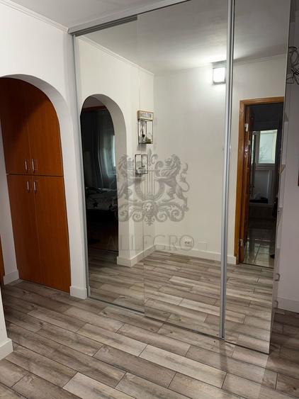 2 Camere | Decomandat | Centrala proprie | 1981 | Parcare ADP | Parter
