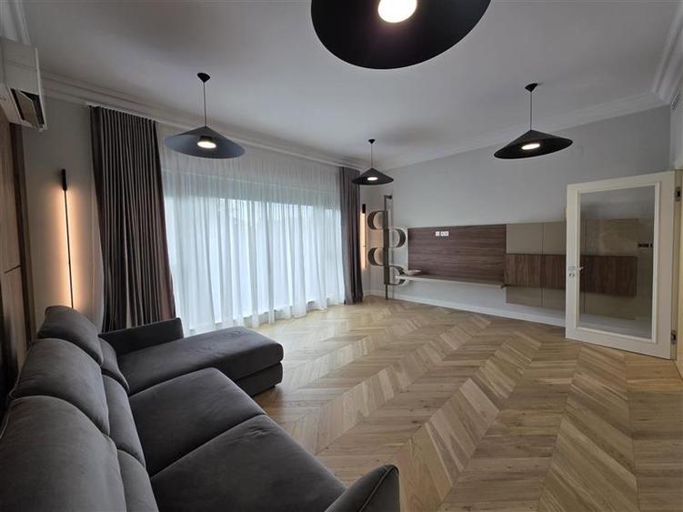 Casa cu lift langa Ford - Craiova