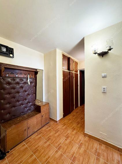 Apartament 3 camere decomandat, spatios, situat in cartierul Mazepa 2.