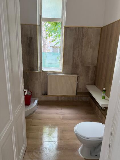 Zona Unirii, apartament parter vila, curat,luminos, linistit,curte