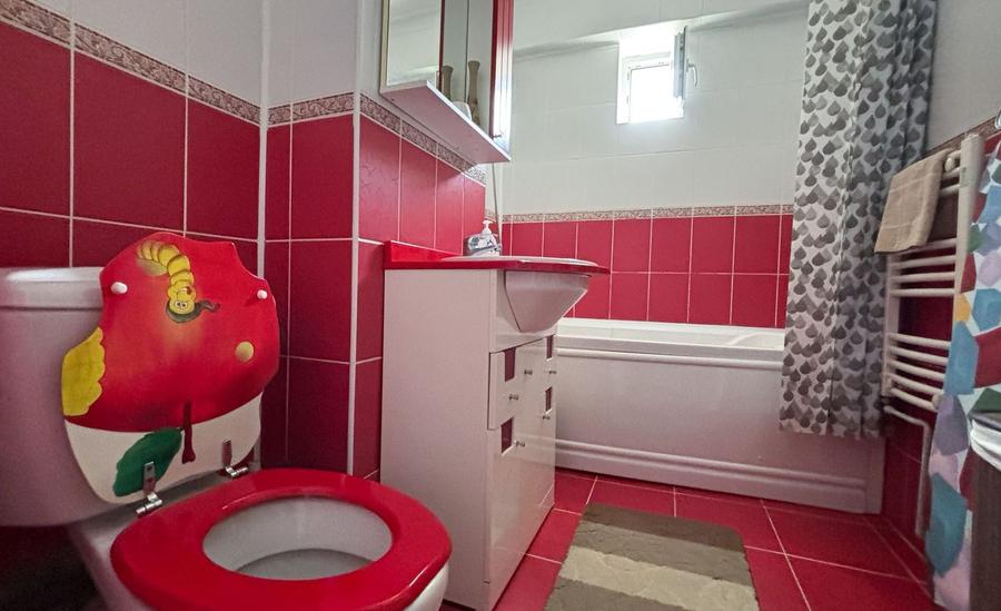 Apartament 4 camere 76mp in Marasti