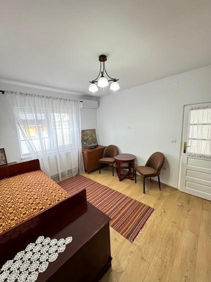 Casa renovata cu 1.052 mp teren, SASCUT(Targusor), jud. Bacau