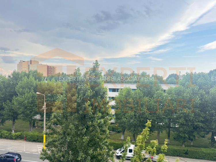 Apartament 2 camere de vânzare în Mamaia - vedere spre răsărit, lângă Hotel Vega - 11