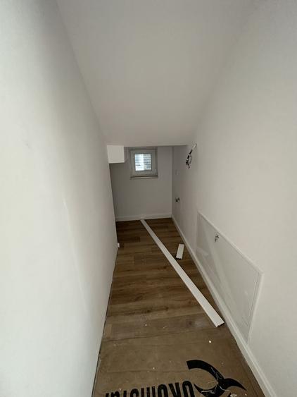 Duplex despartit prin spatiu tehnic