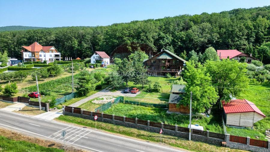 Casă din buștean rotund | 3.735 mp teren | La 30 km de Brașov - 36