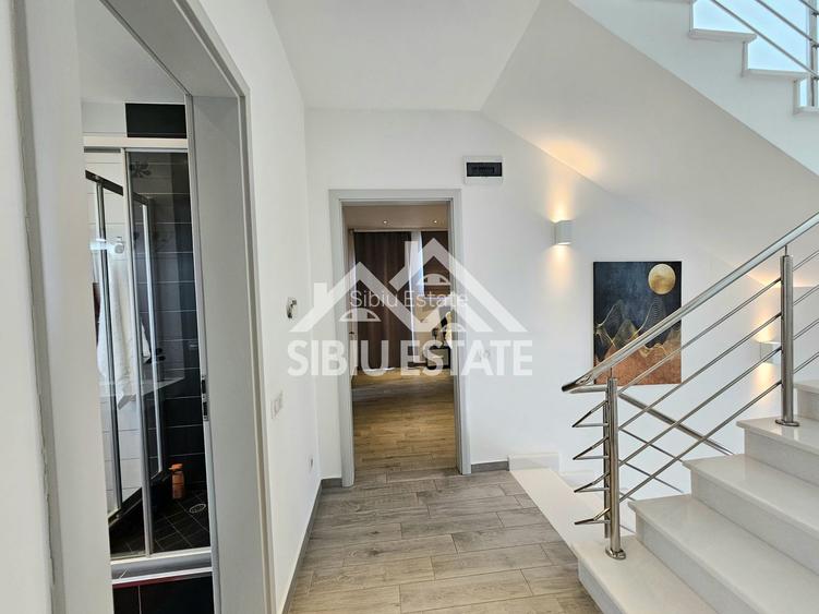 Casa moderna 6 camere 4 garaje teren mare