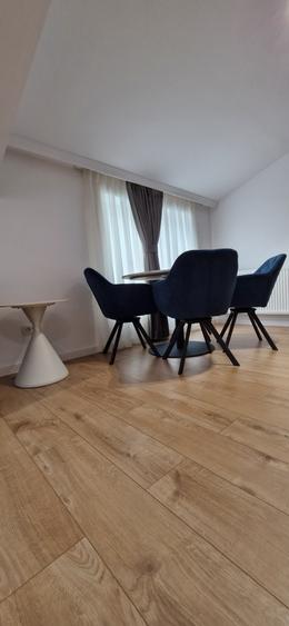 SINAIA-CENTRAL, DE VANZARE APARTAMENT CU 2 CAMERE SI 2 BAI !!!