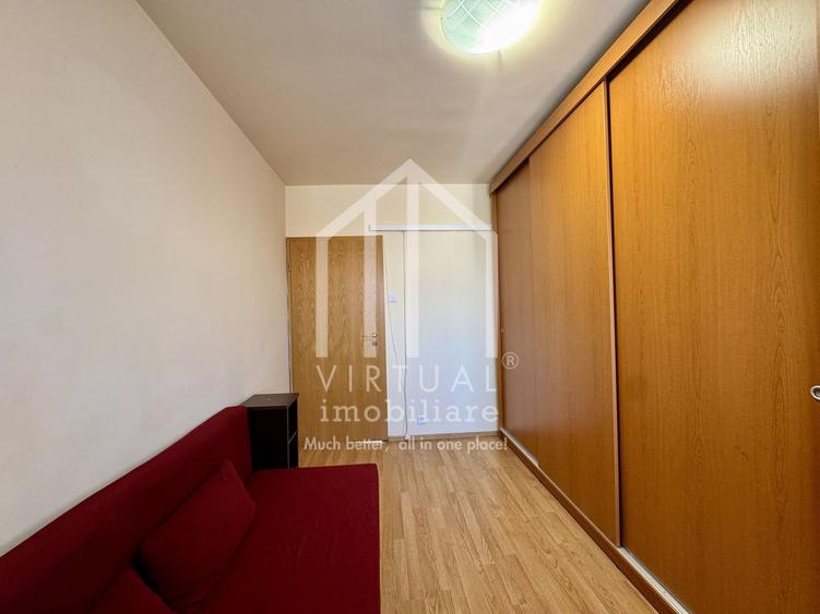 Apartamet cu 3 camere+birou, etaj 4/6, decomandat, Bl. Mihai Viteazu