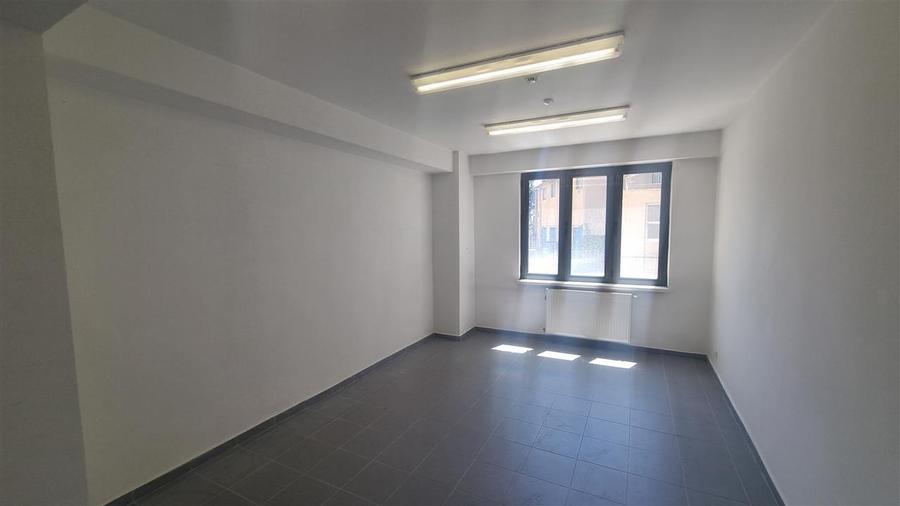 Spatiu comercial versatil in Centrul Civic