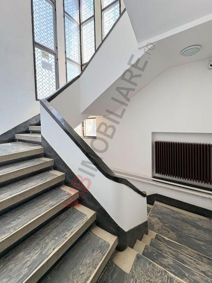 UNIRII-MIRCEA VODA, apartament in vila interbelica, 6 camere, 190 mp
