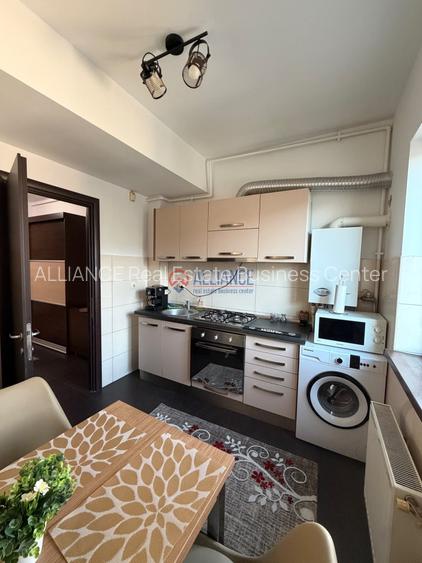 Închiriez apartament 2 cam decomandat 69 mp, I C Brătianu - 8